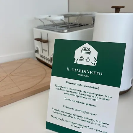 Il Giardinetto - Guest Policlinico Maison d'hôtes 4*